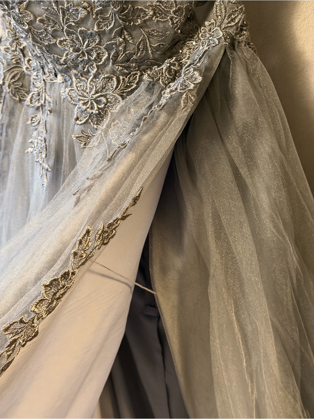 La Femme Silver Gray Embroidered Formal Gown - Picture 11 of 14